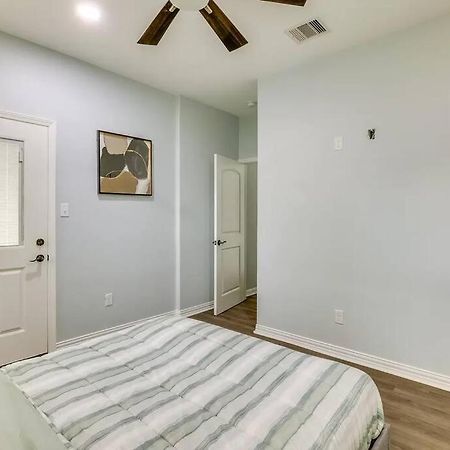 Vacation Home Lake Livingston! Onalaska Exteriör bild